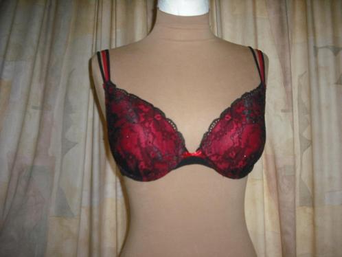 beugelBH maat 70E  Push-UP, Kleding | Dames, Ondergoed en Lingerie, BH, Rood, Verzenden