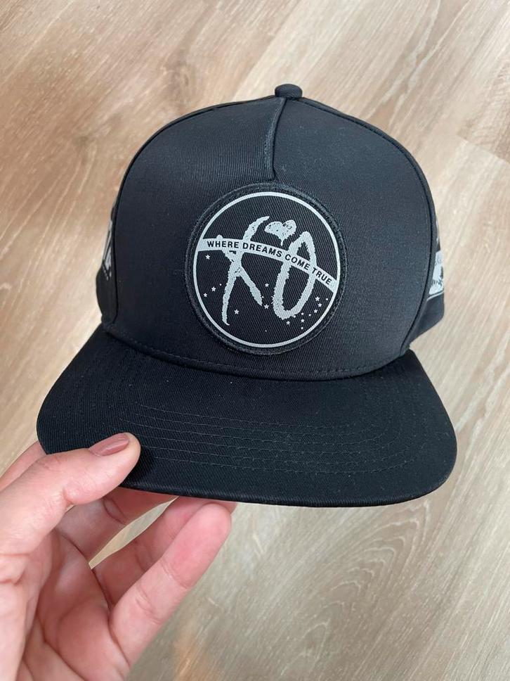 The Weeknd XO Pet - Official Store, Kleding | Heren, Hoeden en Petten, Nieuw, Pet, One size fits all, Ophalen of Verzenden