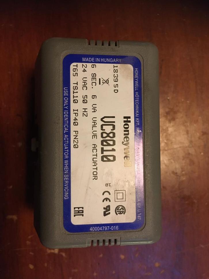 Honeywell driewegklep motor, Doe-het-zelf en Verbouw, Geisers en Boilers, Zo goed als nieuw, Onderdeel, Minder dan 20 liter, Minder dan 3 jaar oud