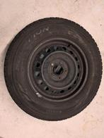 Pirelli winterbanden met velgen 215/70R16, Auto-onderdelen, Banden en Velgen, Ophalen, 16 inch, Banden en Velgen, Winterbanden