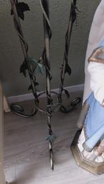 Brocante smeedijzeren standaard met glazen vaas voor plant, Ophalen