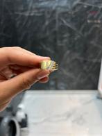 14k gouden zegelring met diamant | maat 19, Ophalen of Verzenden, Zo goed als nieuw, Goud, Dame
