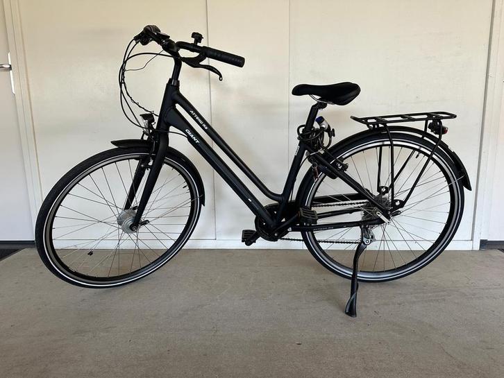 Giant Attend RS3 Damesfiets 2022 maat S, Fietsen en Brommers, Fietsen | Dames | Damesfietsen, Zo goed als nieuw, Giant, Ophalen of Verzenden