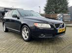 Volvo V70 T4 132KW Aut. 2013 Zwart Xenon Leer etc, Auto's, Volvo, 1596 cc, 1503 kg, 4 cilinders, 179 pk