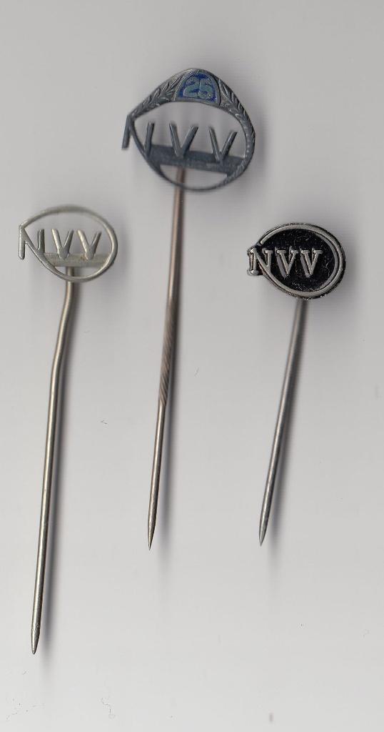 NVV Vakbond logo speldjes, Verzamelen, Speldjes, Pins en Buttons, Gebruikt, Speldje of Pin, Overige onderwerpen, Ophalen of Verzenden