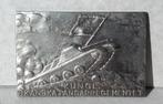 WWII TANK ZWEEDSE PANTSERREGIMENT METALEN PLAAT, Antiek en Kunst, Curiosa en Brocante, Verzenden
