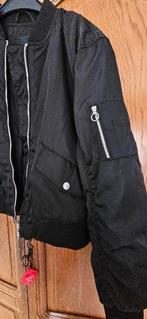 Mooir bomber jack van pull&bears maar L, Kleding | Heren, Jassen | Winter, Maat 52/54 (L), Zwart, Ophalen of Verzenden, Zo goed als nieuw