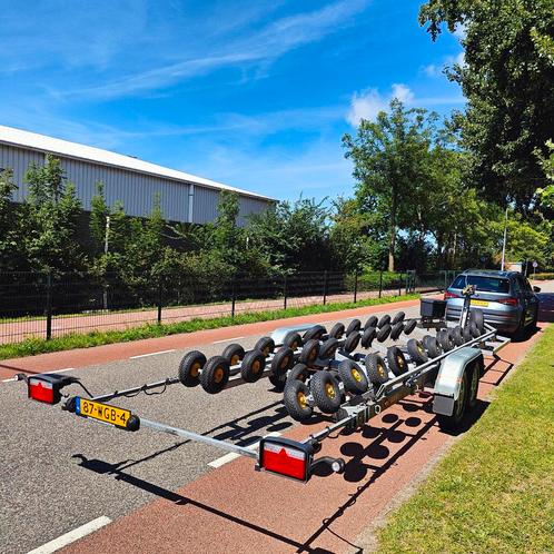 Pega 3500KG Boottrailer aanhanger, Watersport en Boten, Boottrailers, Zo goed als nieuw, Minder dan 1500 kg, 6 tot 9 meter, Verstelbare verlichting