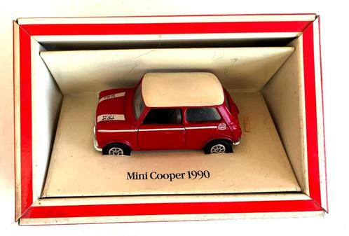 Mini Cooper rood 1990 Corgi # 80455., Hobby en Vrije tijd, Modelauto's | Overige schalen, Zo goed als nieuw, Auto, Ophalen of Verzenden