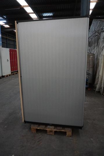 Archiefkast kantoorkast roldeurkast dossierkast beschikbaar voor biedingen