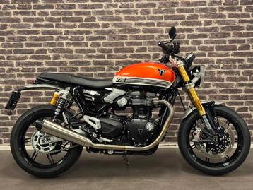 Triumph SPEED TWIN 1200 RS DEMO (bj 2025) beschikbaar voor biedingen