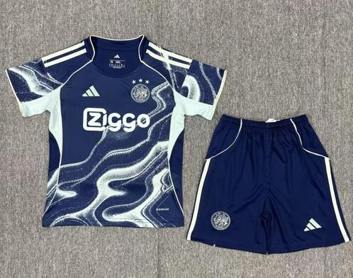 Ajax uit tenue. All in prijs voor volwassenen en kinderen., Sport en Fitness, Voetbal, Nieuw, Shirt, Maat XS of kleiner, Ophalen of Verzenden