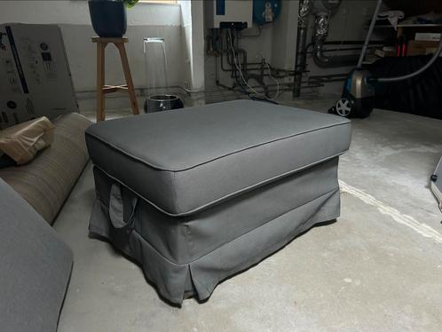 Leuke IKEA hocker!, Huis en Inrichting, Banken | Voetenbanken en Poefen, Zo goed als nieuw, Rechthoekig, Ophalen