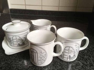 Kronester Bavaria koffie of thee kopjes met roomstellen set beschikbaar voor biedingen