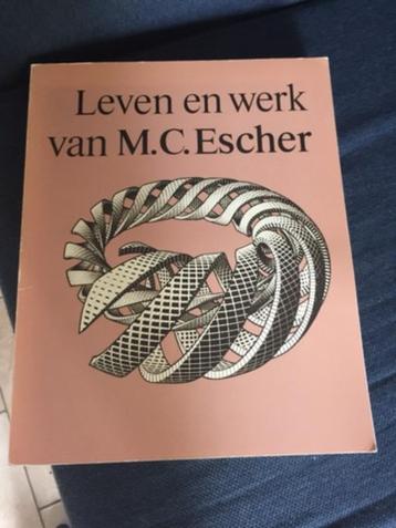Leven en werk van M.C. Escher(nr.17) beschikbaar voor biedingen