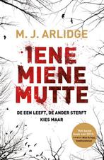 Iene Miene Mutte. M.L.Arlidge, Ophalen of Verzenden, Gelezen, Nederland