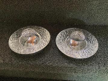 2x Orrefors waxinelichthouder Discus design Lars Hellsten beschikbaar voor biedingen
