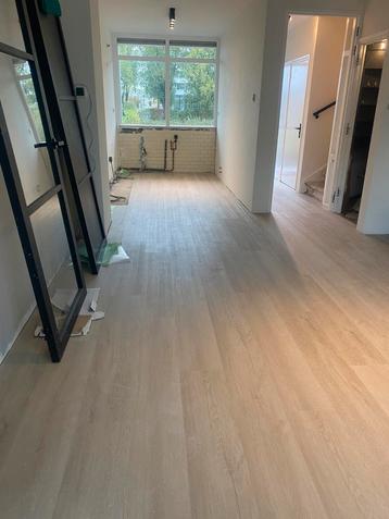 Laat uw laminaat vloer leggen door een vakman beschikbaar voor biedingen