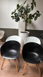 2 witte en 2 zwarte HAY stoelen AAC 22, Huis en Inrichting, Stoelen, Ophalen, Zo goed als nieuw, Wit