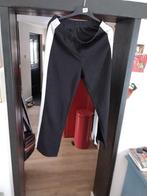 Leuke zwarte broek met witte bies  en  splitjes onder maat L, Zwart, Maat 42/44 (L), Ophalen of Verzenden, Lang
