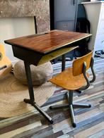 Vintage kindertafel / lessenaar plus stoel met opbergvak, Kinderen en Baby's, Ophalen, Gebruikt, Tafel(s) en Stoel(en)