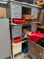 3 x Industrieel Gispen Bureau - Vintage Design, Huis en Inrichting, Kasten | Roldeurkasten en Archiefkasten, Gebruikt, 100 tot 150 cm