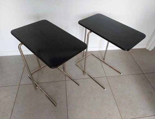 Twee zwarte bijzettafeltjes met chromen onderstel, Huis en Inrichting, Tafels | Bijzettafels, Gebruikt, 45 tot 60 cm, Metaal of Aluminium