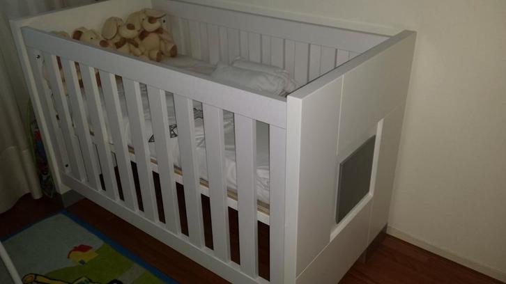 babykamer ledikant commode kast, Kinderen en Baby's, Kinderkamer | Complete kinderkamers, Gebruikt, Jongetje of Meisje, Ophalen