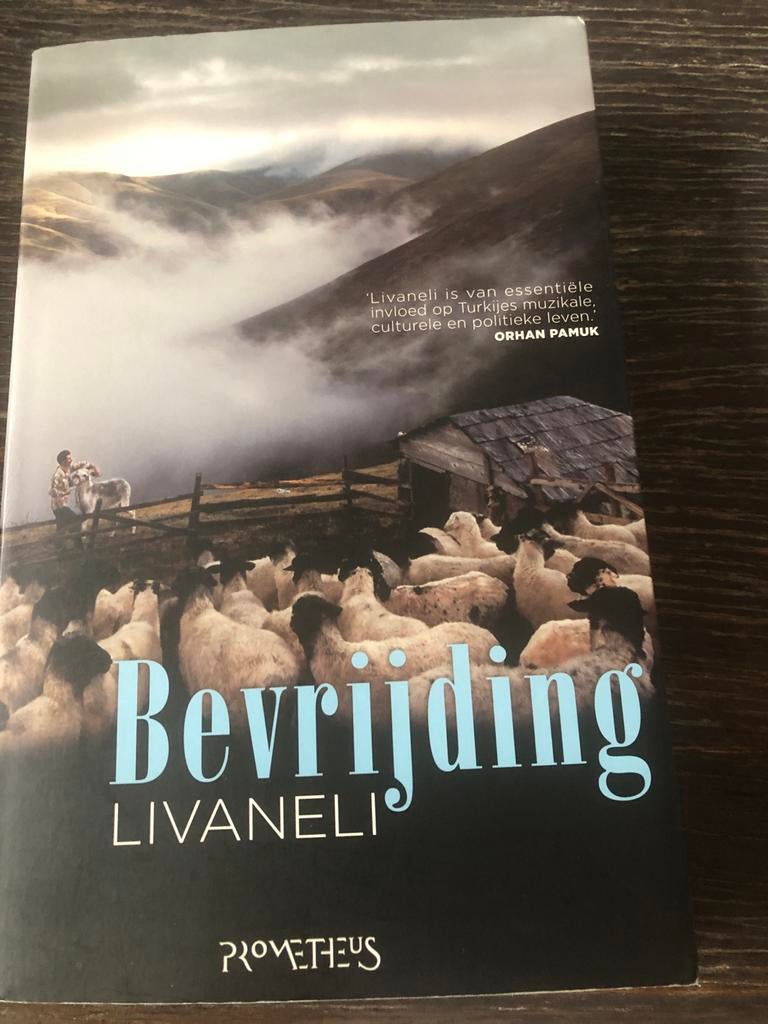 Bevrijding - Livaneli, Boeken, Ophalen of Verzenden, Gelezen, Nederland