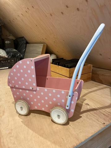 Roze Houten Poppenwagen met Stippen beschikbaar voor biedingen