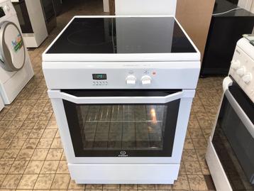 Te koop INDESIT inductie fornuis inc Perilex aansluiting beschikbaar voor biedingen