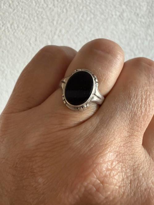 S090/Vintage-Antieke Zilveren ONYX ring 17, Sieraden, Tassen en Uiterlijk, Ringen, Gebruikt, Dame, 17 tot 18, Zilver, Zilver, Verzenden
