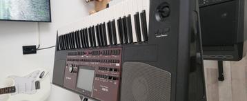 Korg pa700 beschikbaar voor biedingen