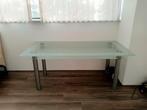 Glazen tafel met 2 Glazen plaats en 4 stoelen., Huis en Inrichting, Tafels | Sidetables, Ophalen of Verzenden, Zo goed als nieuw