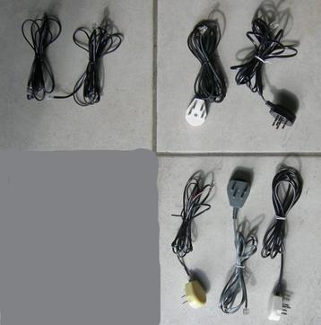 Diverse Telefoon kabels met en zonder connectors.  beschikbaar voor biedingen