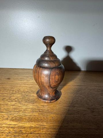 Vintage Art Deco coromandel tabakspot.449 beschikbaar voor biedingen