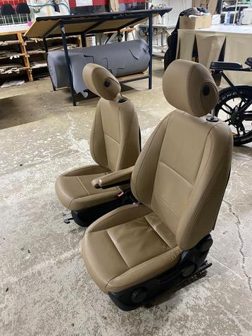 Mercedes Vito W447 comfortstoelen — leder, zeer goede staat beschikbaar voor biedingen