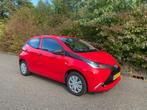 Toyota Aygo 1.0 VVT-i x-now, Voorwielaandrijving, Stof, Gebruikt, 4 stoelen