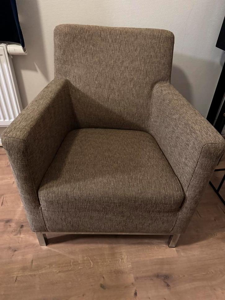 Mooie bruin melange stoel met zilveren poten, Huis en Inrichting, Fauteuils, Zo goed als nieuw, Stof, 50 tot 75 cm, Minder dan 75 cm