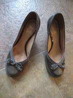 CLARK Schoenen maat 37,5 zgan grijs lak met hak van 6 cm €20, Clark, Nieuw, Ophalen of Verzenden, Schoenen met hoge hakken