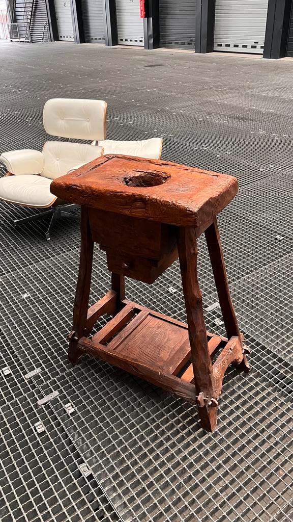 Houten antieke rijststamper Indonesisch halkastje, Antiek en Kunst, Antiek | Meubels | Kasten, Ophalen