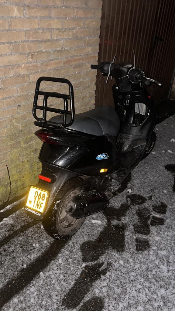 Zip 150cc lc in onderdelen, Fietsen en Brommers, Scooters | Piaggio, Zo goed als nieuw, Zip, Ophalen