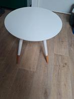 Houten bijzettafeltje - wit en houtkleurig, Huis en Inrichting, Tafels | Bijzettafels, Minder dan 55 cm, Rond, Zo goed als nieuw