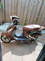Benzhou/Capri 50 Scooter 25km uit 2015 met 4160km, Fietsen en Brommers, Gebruikt, Overige modellen, Ophalen of Verzenden, Benzine