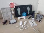 Nintendo Wii Pakket | 2 Controllers, 2 Nunchuck | 20 Spellen, Spelcomputers en Games, Ophalen of Verzenden