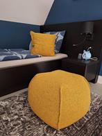 Poef en kussen. Merk particulare. Okergeel., Huis en Inrichting, Banken | Voetenbanken en Poefen, Ophalen, Zo goed als nieuw, Rond