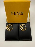 Fendi Oorbellen, Hangers, Ophalen of Verzenden, Zo goed als nieuw, Goud