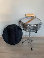 Magnum Snare Drum 14 inch + Standaard + Stokken + Tas, Muziek en Instrumenten, Ophalen, Gebruikt, Overige merken