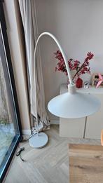 Vloerlamp Karwei - Beige, Huis en Inrichting, Lampen | Vloerlampen, Ophalen, Zo goed als nieuw, Metaal, 150 tot 200 cm