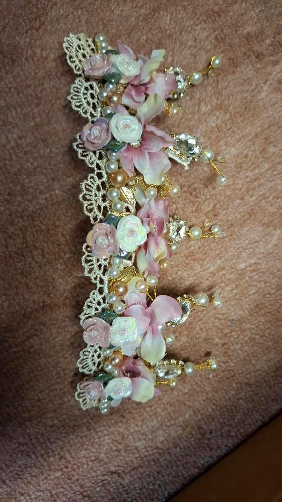 Haarstreng met Bloemen en Parel Details, Sieraden, Tassen en Uiterlijk, Uiterlijk | Lichaamsverzorging, Ophalen of Verzenden